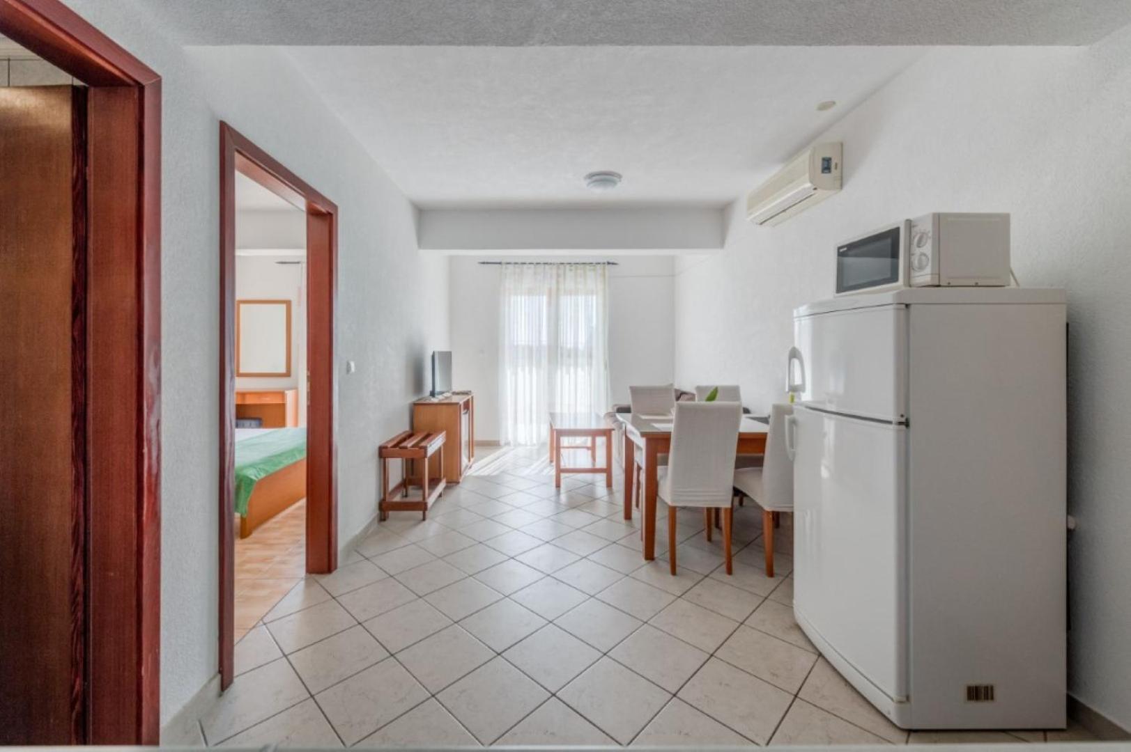 Ruza&Nikolina "1" Apartmani - Baska Voda Baška Voda Exterior foto