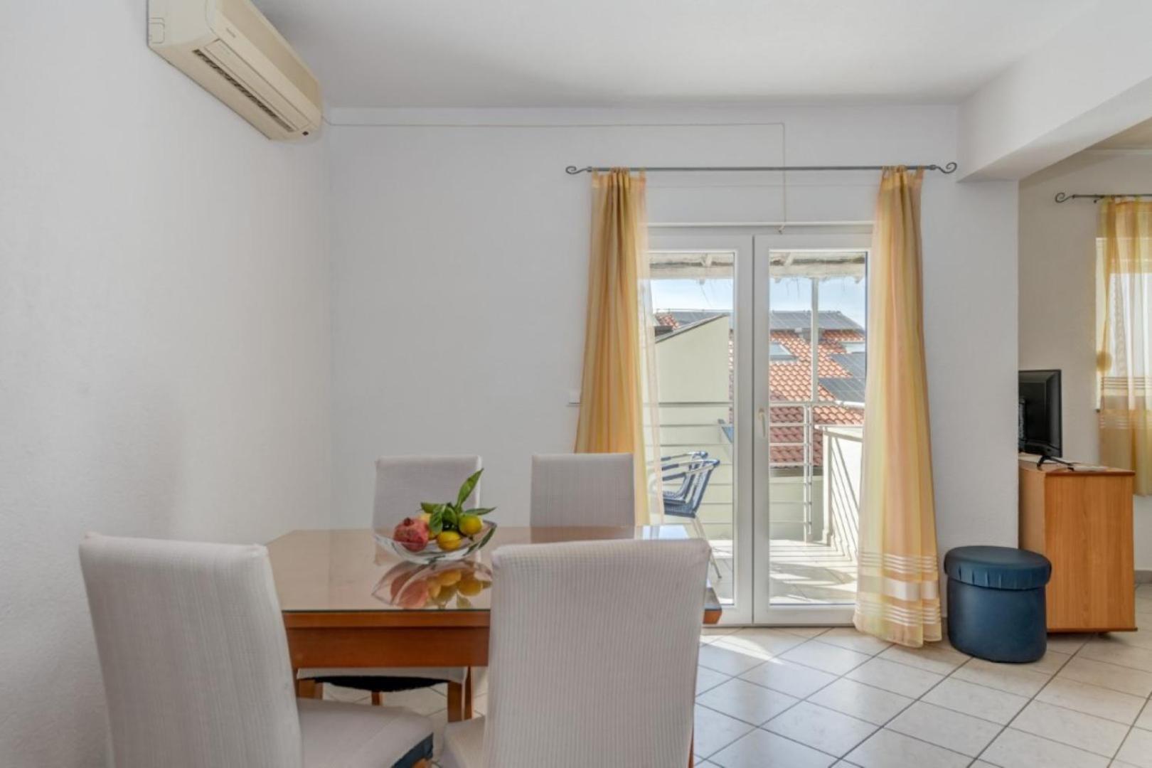 Ruza&Nikolina "1" Apartmani - Baska Voda Baška Voda Exterior foto