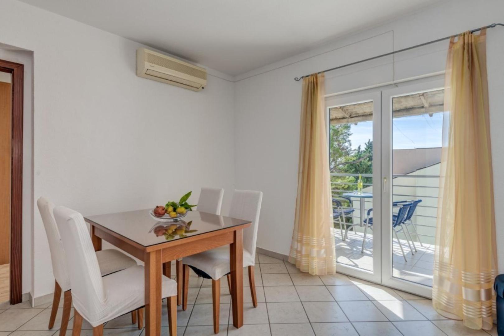 Ruza&Nikolina "1" Apartmani - Baska Voda Baška Voda Exterior foto