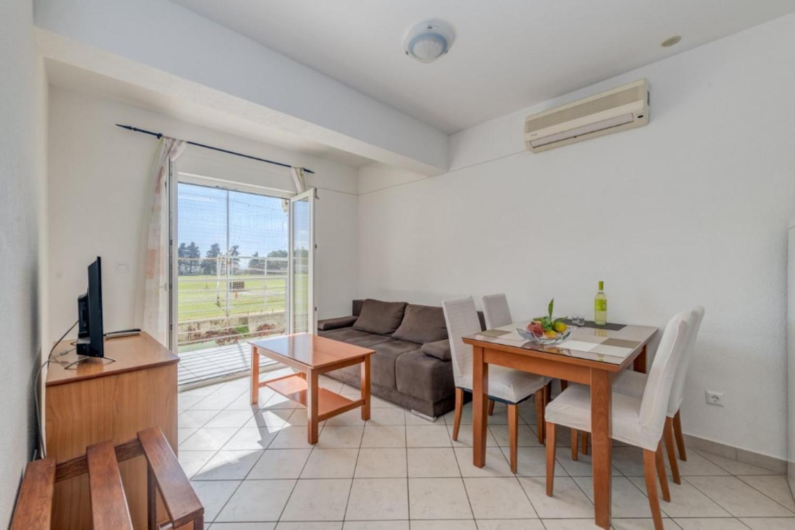 Ruza&Nikolina "1" Apartmani - Baska Voda Baška Voda Exterior foto