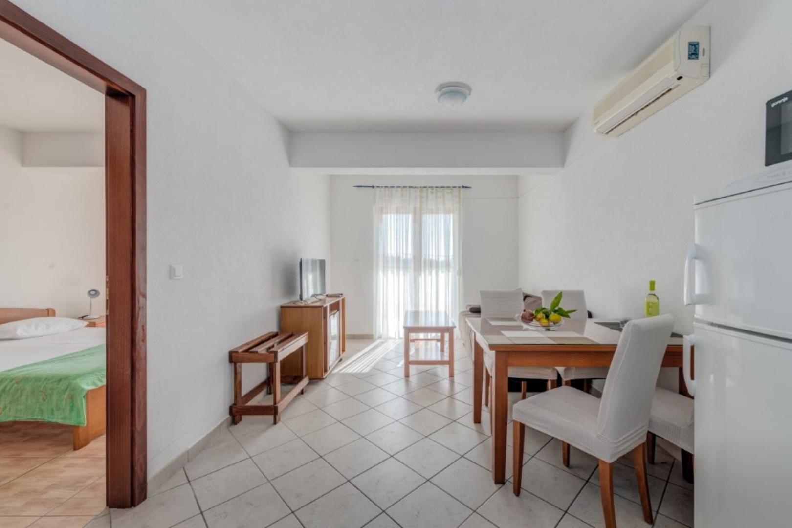Ruza&Nikolina "1" Apartmani - Baska Voda Baška Voda Exterior foto